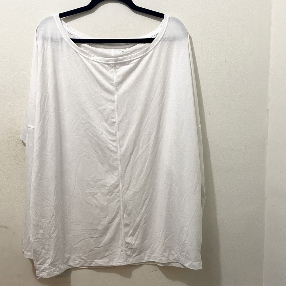 Women athleta long sleeves top